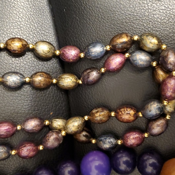 Vintage Estate Lot Sale Necklaces - Picture 5 of 5